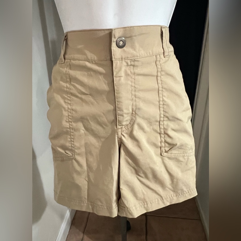 Columbia Omni Free Advanced Repellency Shorts Size 10 Women